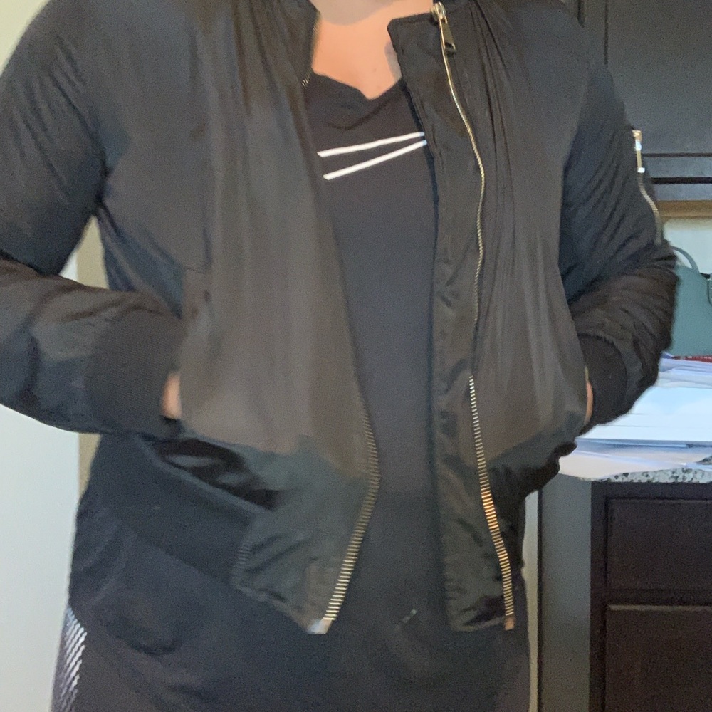 Women’s black bomber jacket - Picture 2 of 8